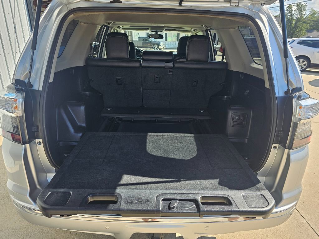 Used 2016 Toyota 4Runner Limited image 21