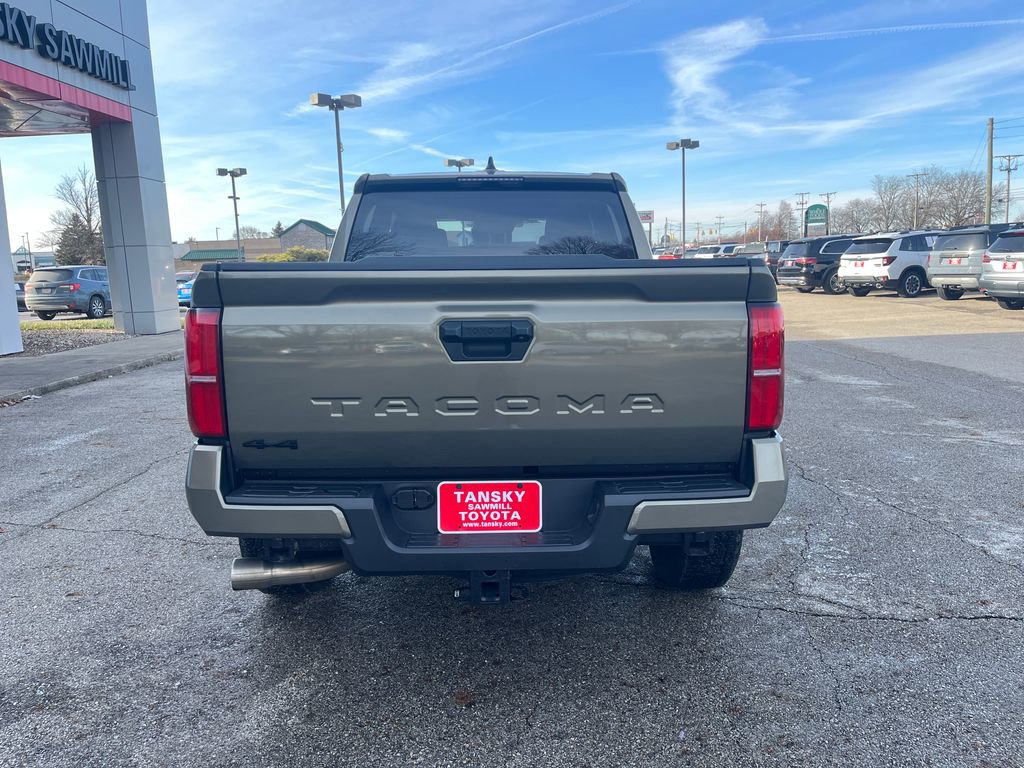 Used 2024 Toyota Tacoma TRD Off-Road image 4