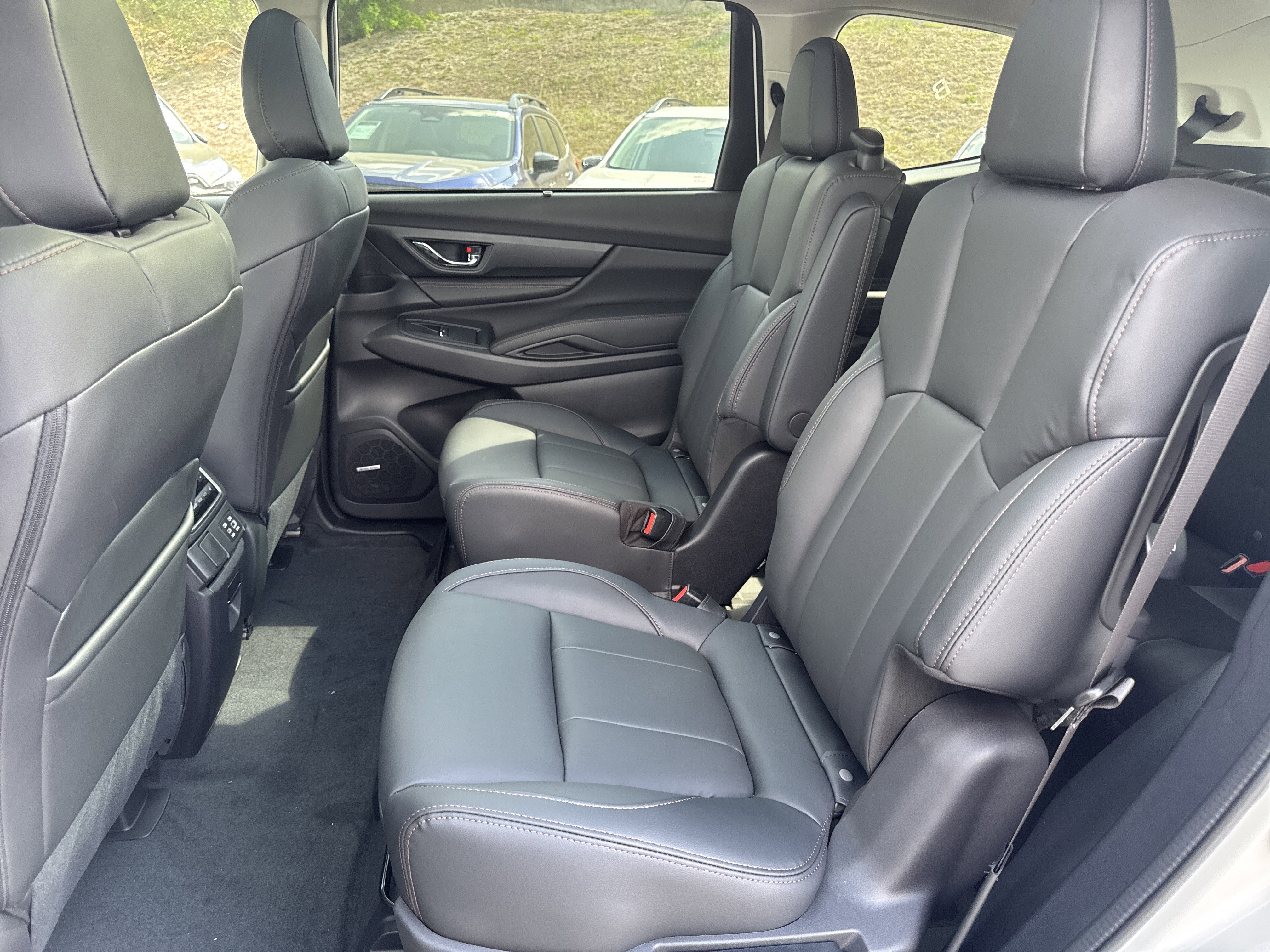 New 2026 Subaru Ascent Limited Bronze image 30