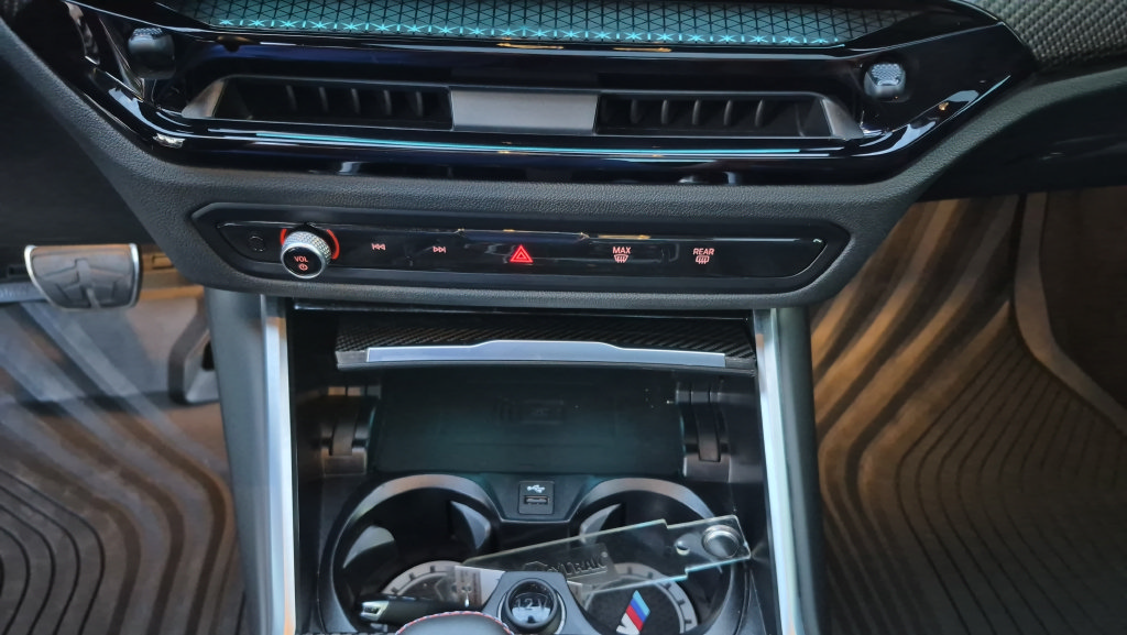 Used 2026 BMW M2 w/ Lighting Package RWD image 17