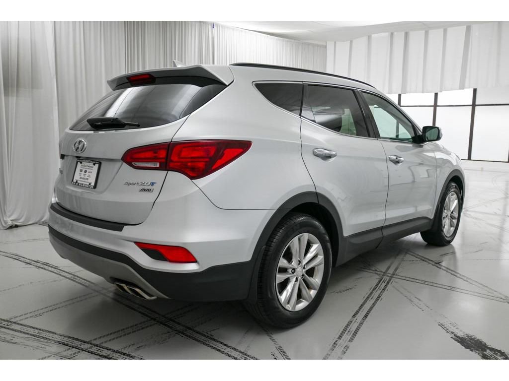 Used 2018 Hyundai Santa Fe Sport 2.0T w/ Cargo Package AWD/4WD image 7
