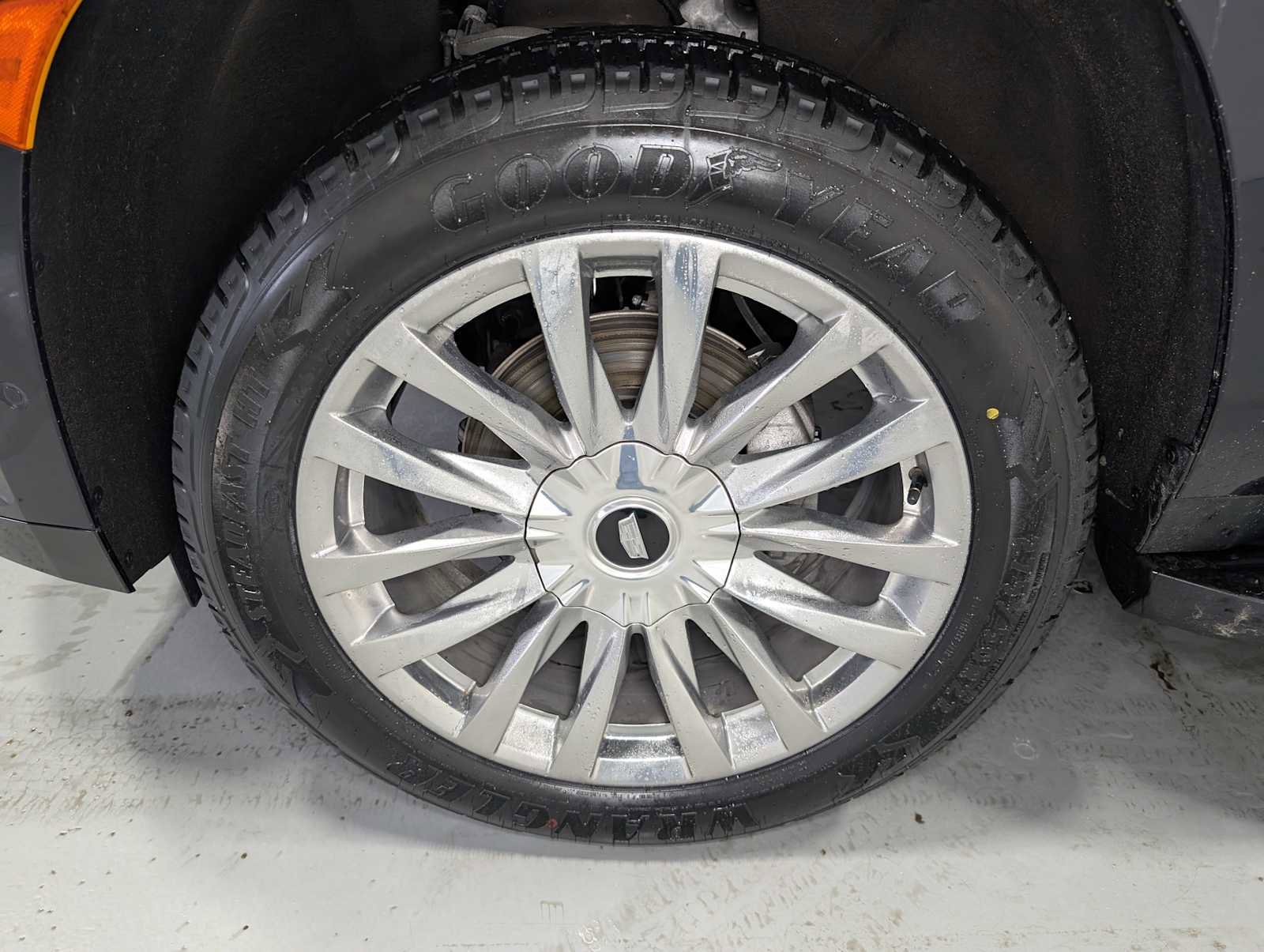 Certified 2021 Cadillac Escalade Premium Luxury image 3