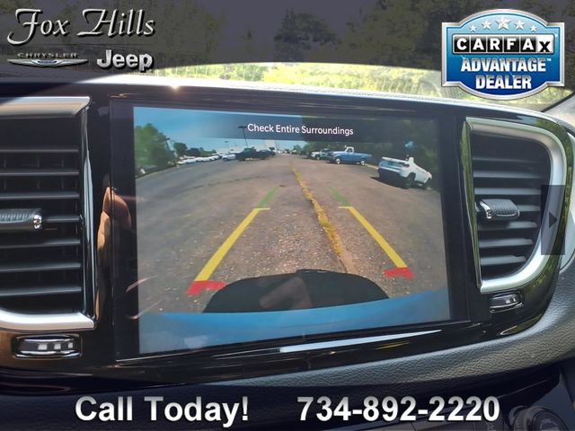 Used 2026 Chrysler Pacifica Limited FWD image 22