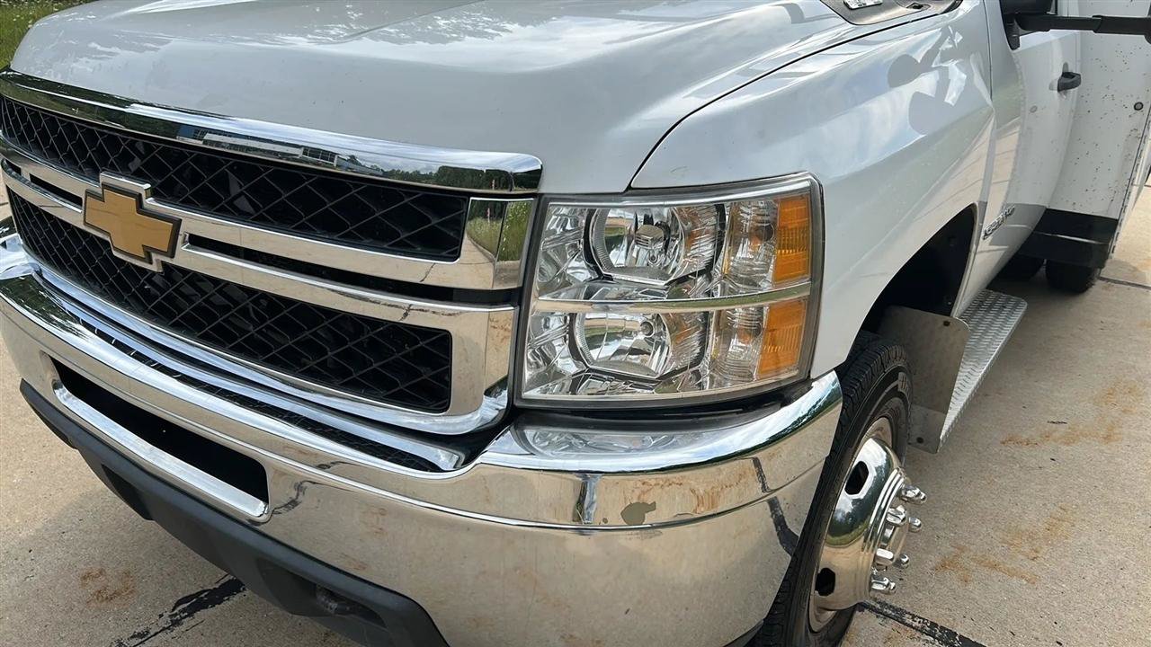 Used 2011 Chevrolet Silverado 3500 W/T RWD image 23