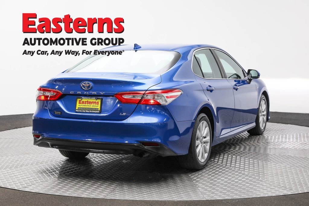 Used 2019 Toyota Camry LE image 5