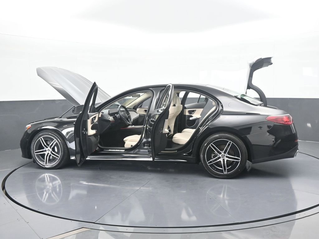 Used 2025 Mercedes-Benz E 350 4MATIC Sedan image 78