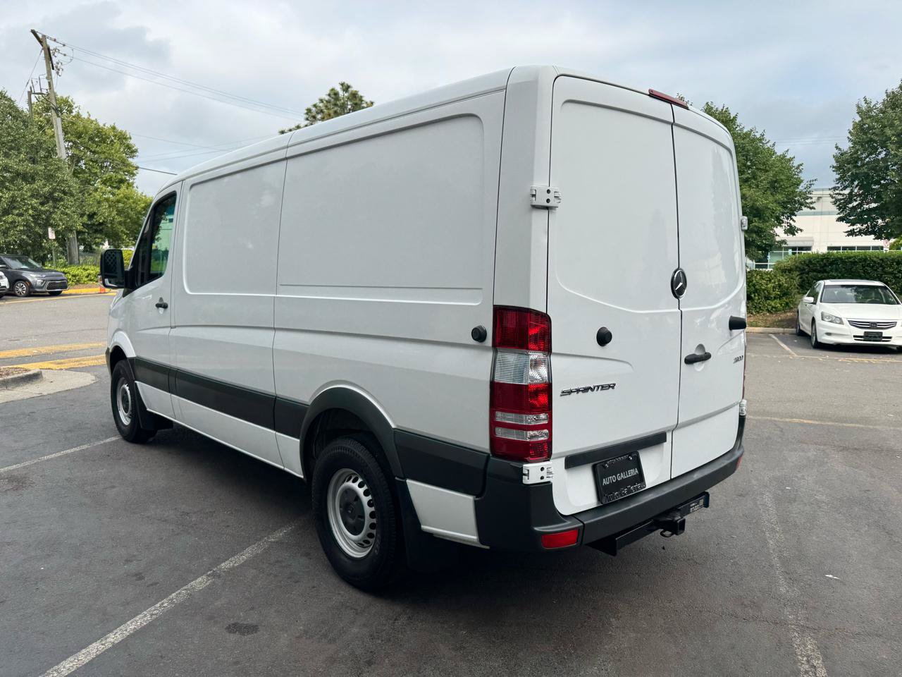 Used 2017 Mercedes-Benz Sprinter 2500 image 9