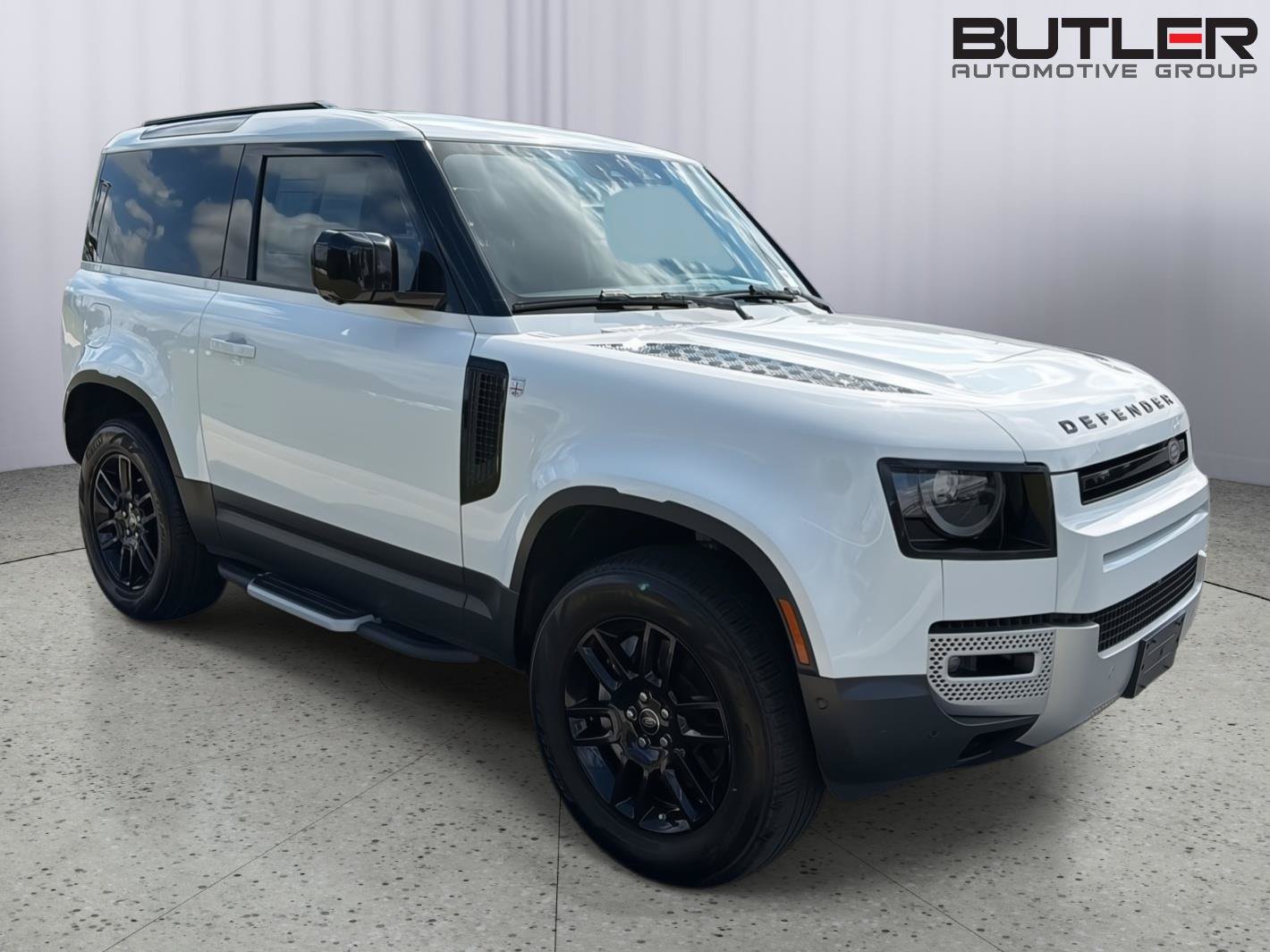 Used 2023 Land Rover Defender 90 SE AWD/4WD image 8