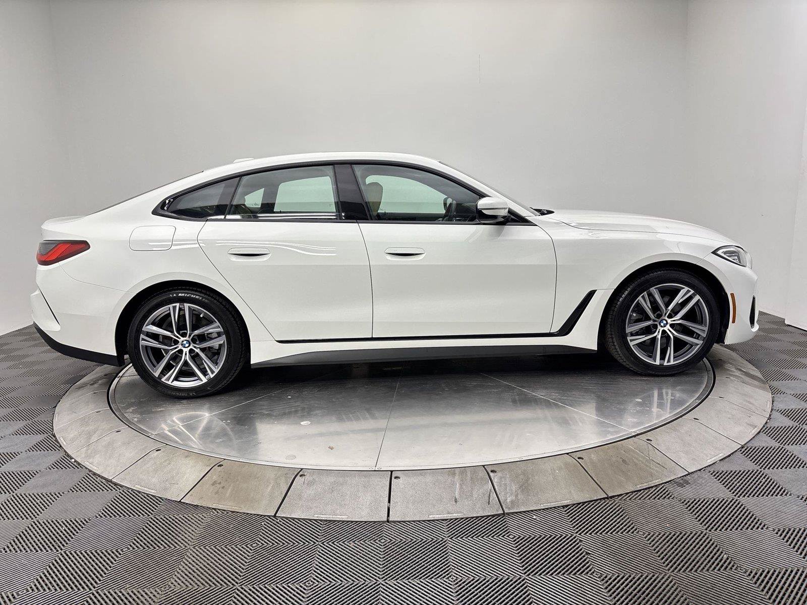 Used 2023 BMW 430i Gran Coupe w/ Premium Package RWD image 17