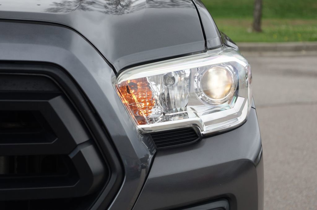 Used 2020 Toyota Tacoma SR w/ SR Convenience Package image 16