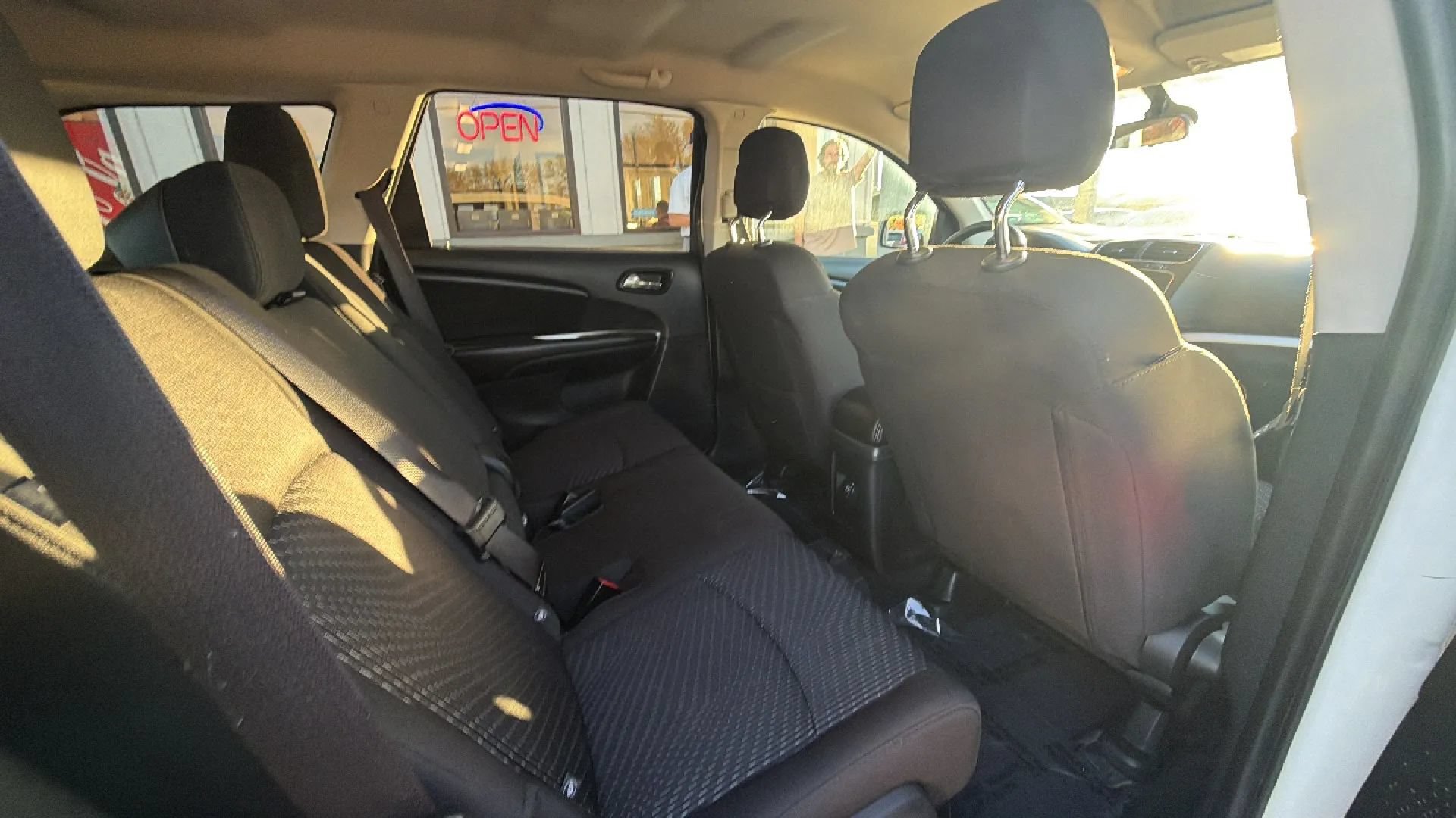 Used 2018 Dodge Journey SE AWD/4WD image 27