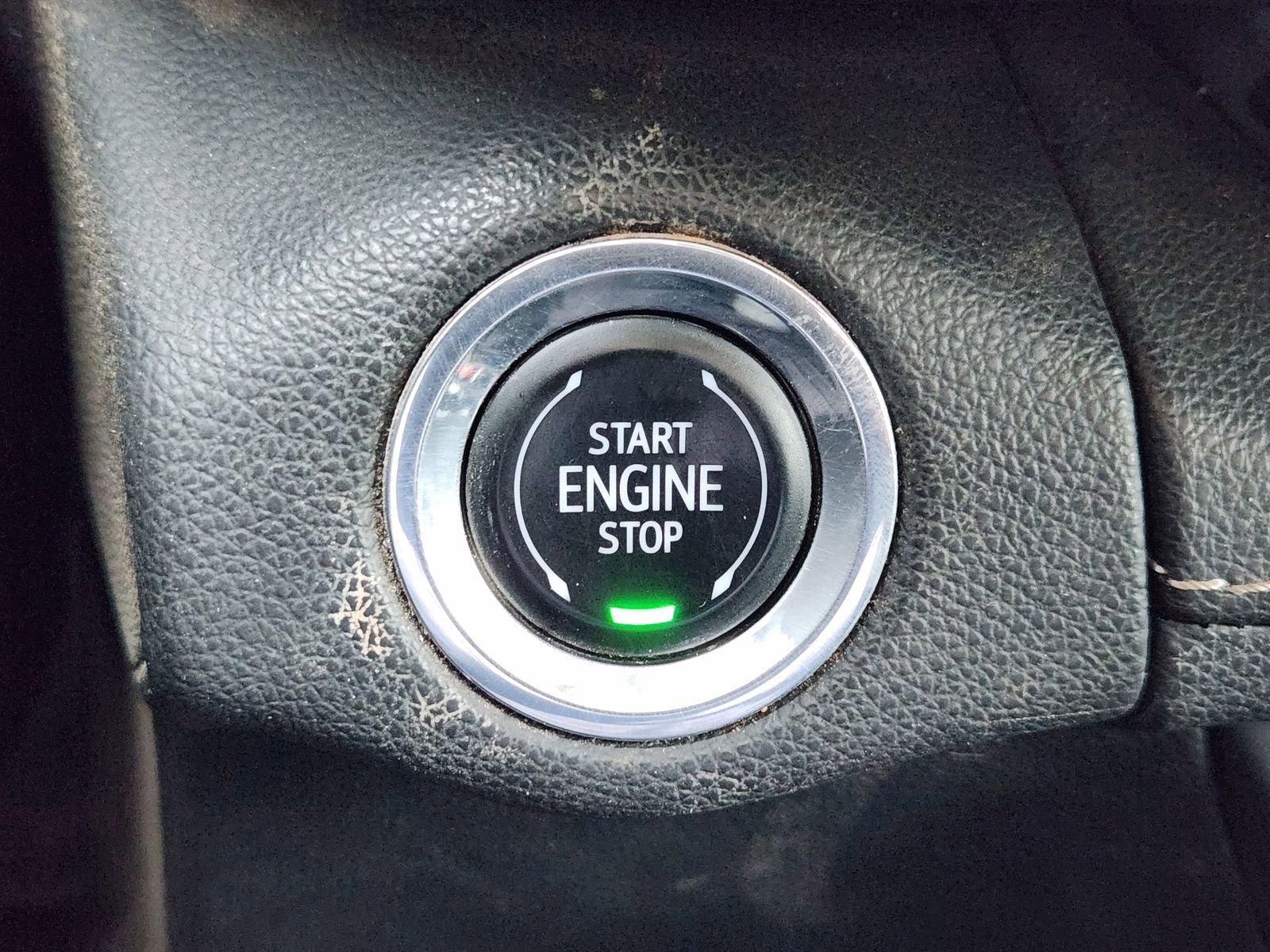 Used 2023 Buick Envision Essence image 25