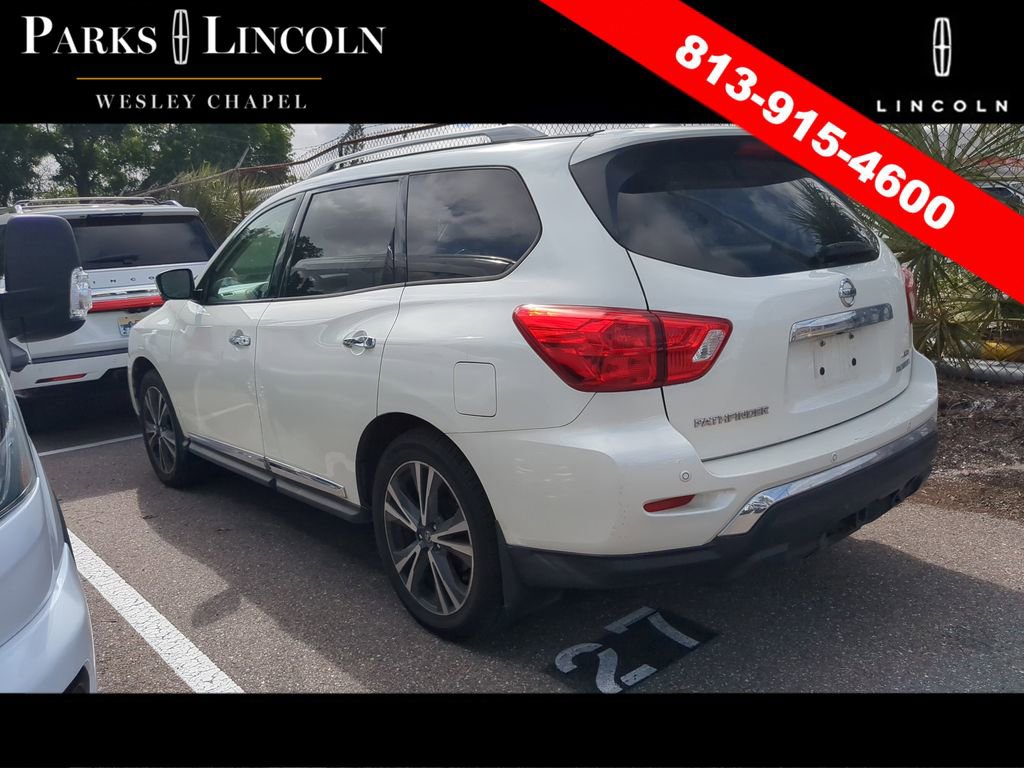 Used 2020 Nissan Pathfinder Platinum image 6