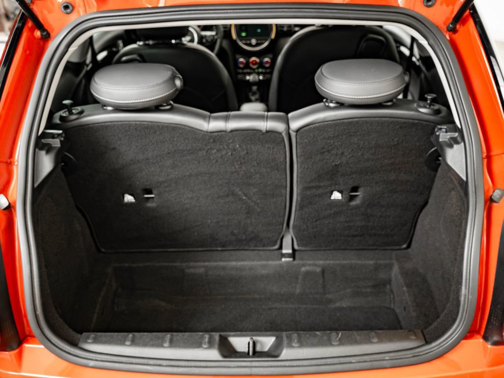 Used 2019 MINI Cooper 2-Door Hardtop FWD image 19