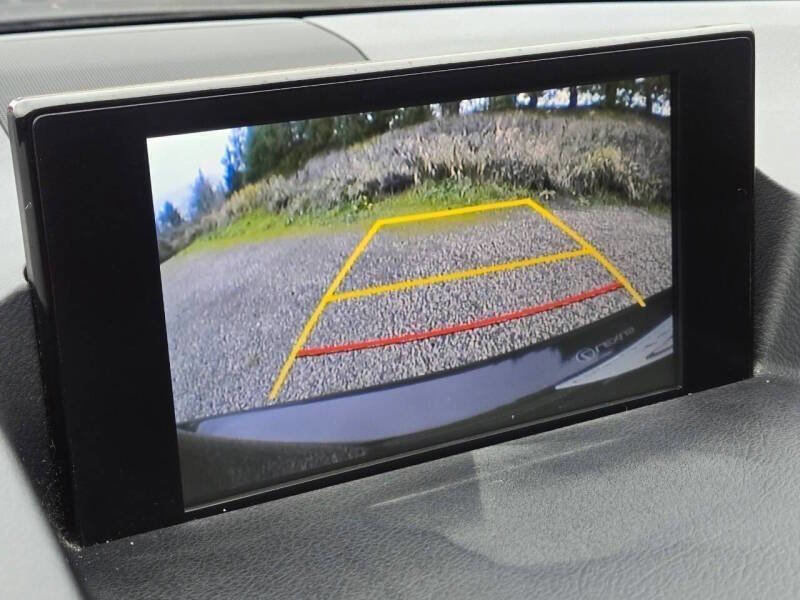 Used 2014 Lexus CT 200h w/ F Sport w/Nuluxe Interior image 21