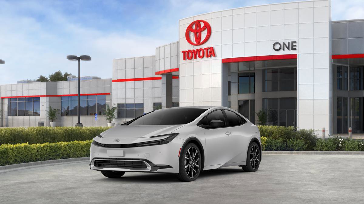 New 2026 Toyota Prius Plug-In Hybrid image 32