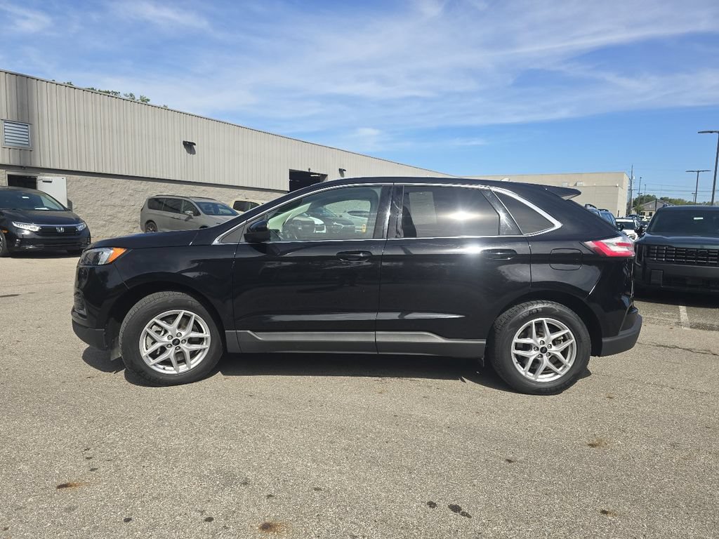 Used 2024 Ford Edge SEL AWD/4WD image 12
