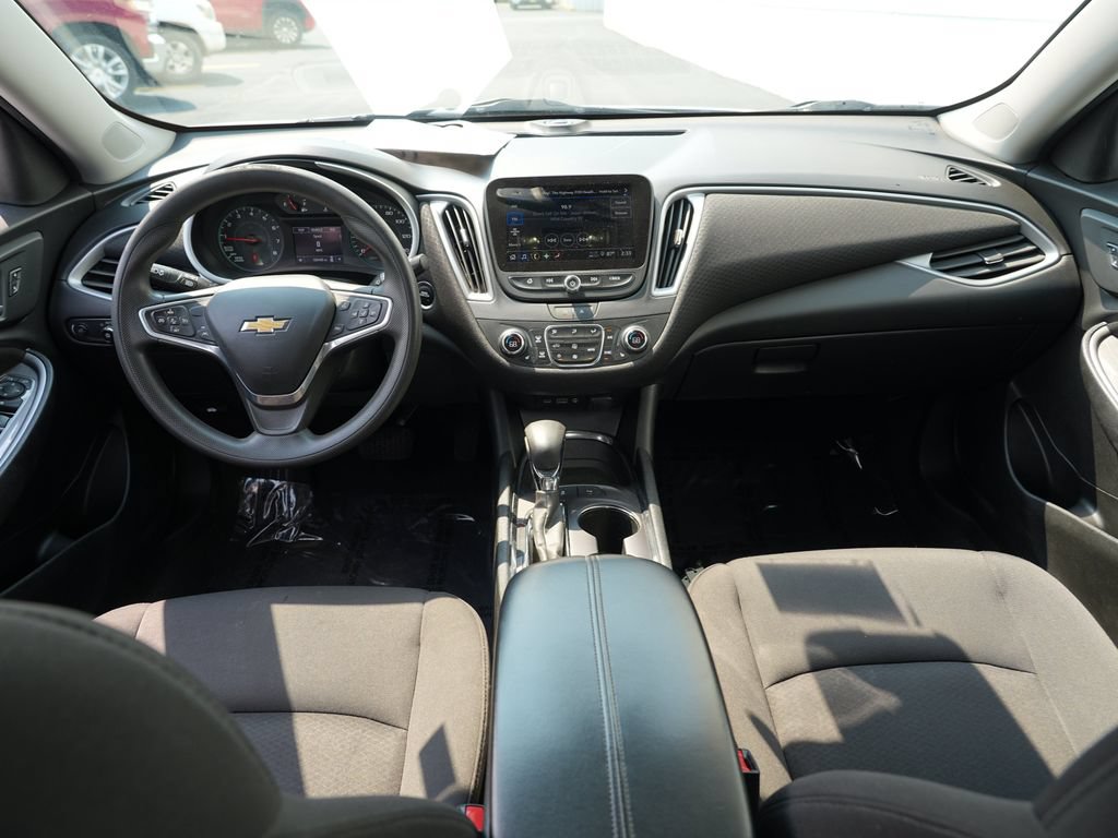 Used 2023 Chevrolet Malibu LT w/ Driver Confidence Package FWD image 25