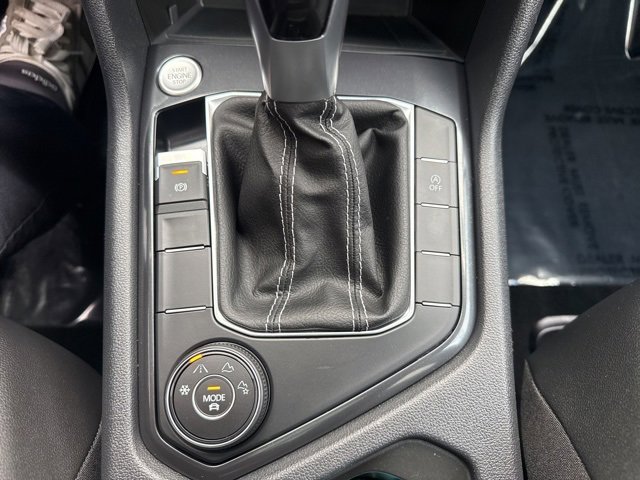 Used 2022 Volkswagen Tiguan SE image 13