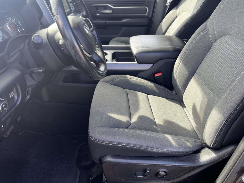 Used 2022 RAM 1500 Big Horn AWD/4WD image 15