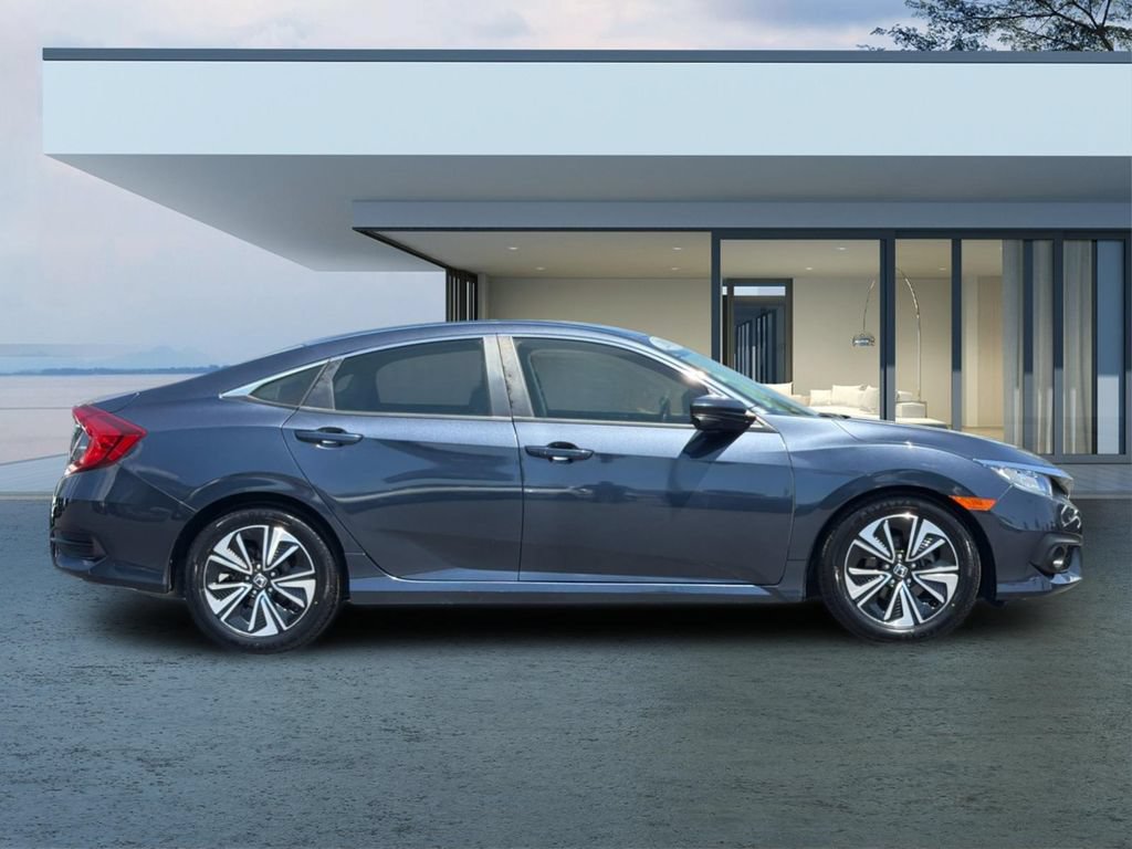 Used 2018 Honda Civic EX-T image 3