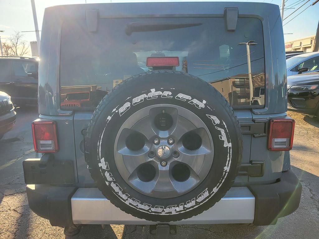 Used 2014 Jeep Wrangler Unlimited Sahara w/ Dual Top Group image 6