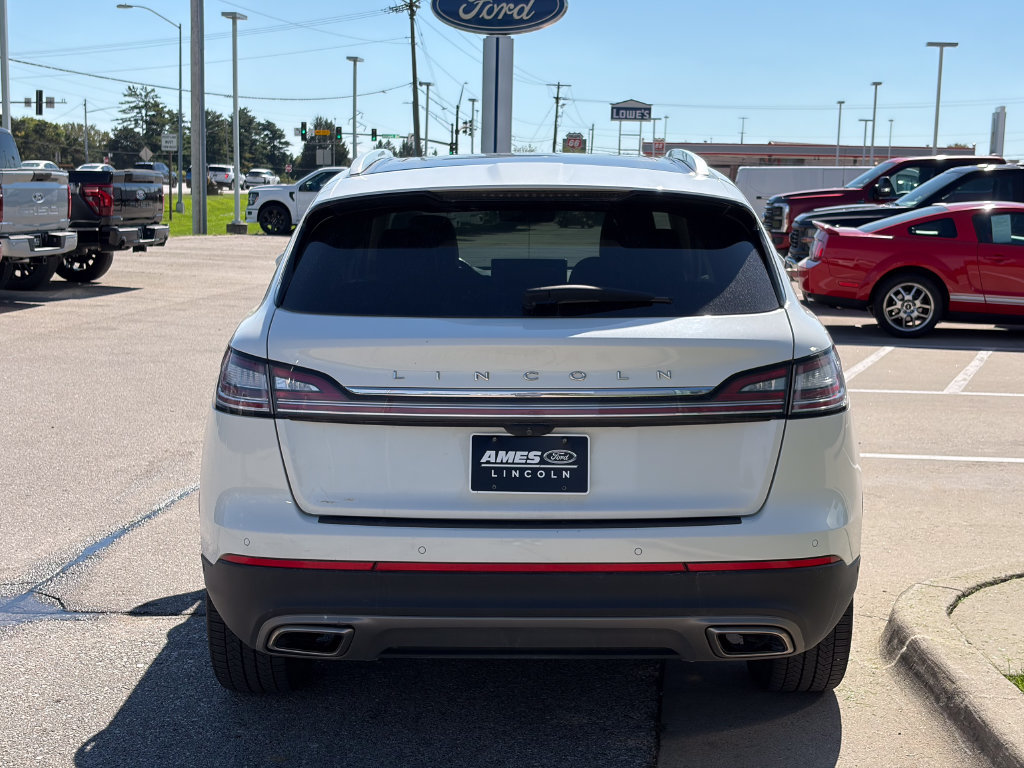 Used 2022 Lincoln Nautilus Reserve w/ Equipment Group 201A AWD/4WD image 5