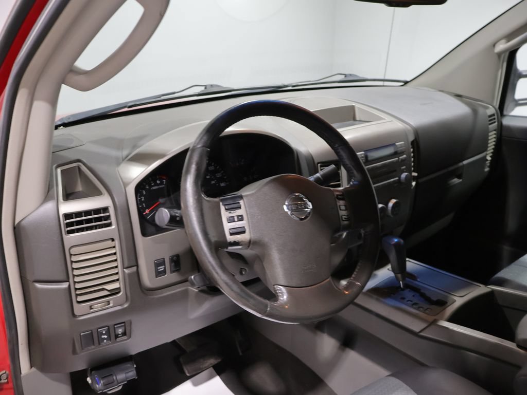 Used 2006 Nissan Titan SE AWD/4WD image 16