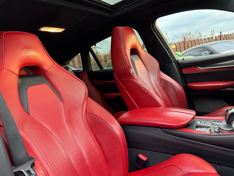 Used 2015 BMW X6 M image 30