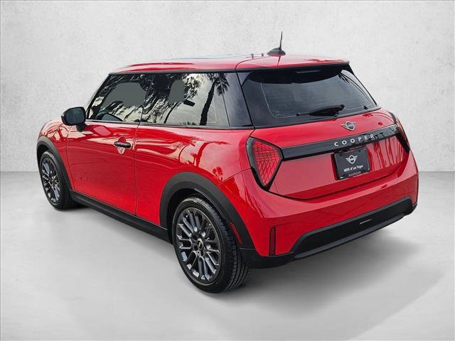 Used 2025 MINI Cooper 2-Door Hardtop FWD image 8