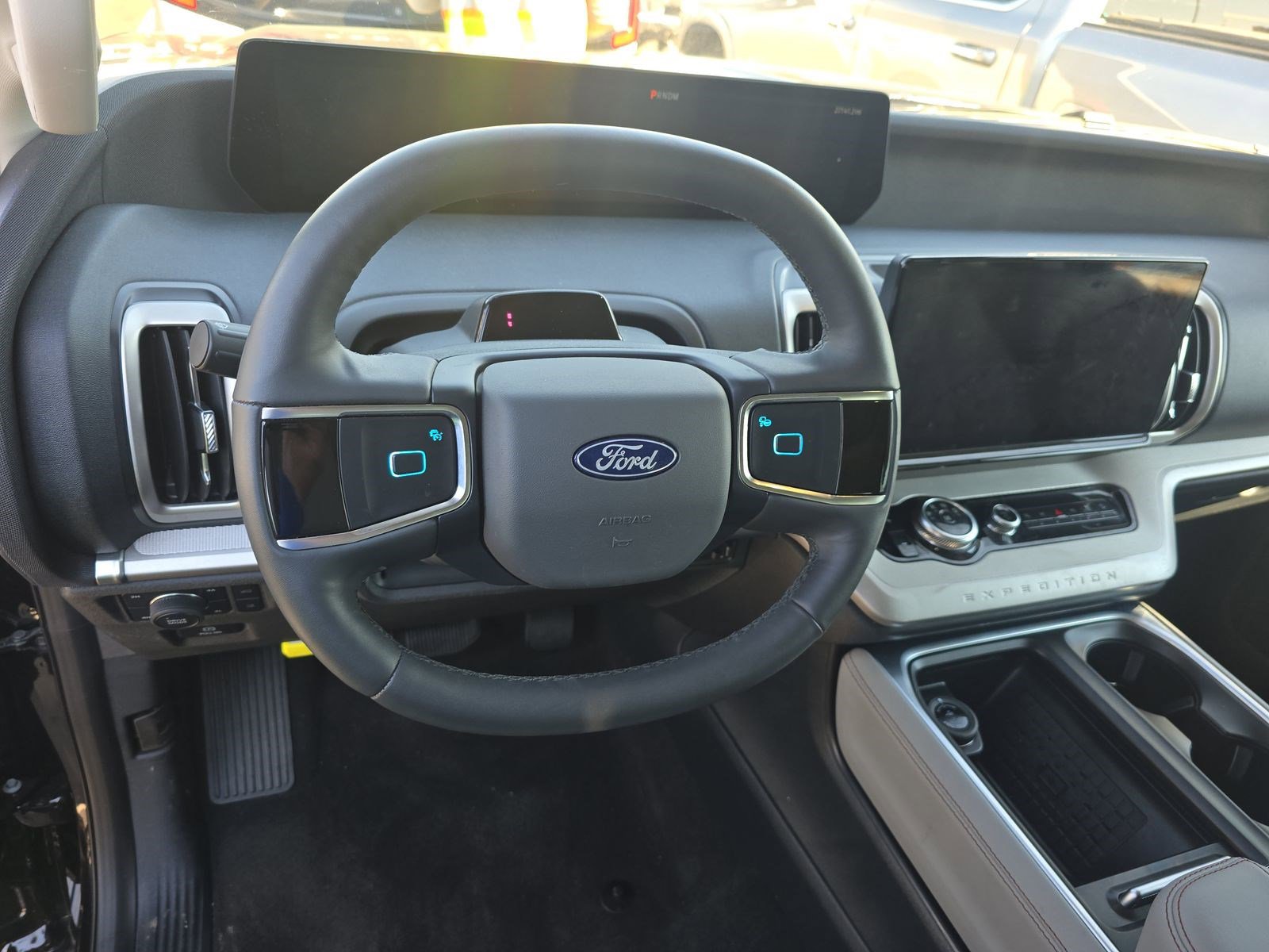 Used 2025 Ford Expedition Max Active AWD/4WD image 16