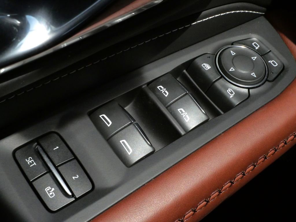 Used 2024 GMC Yukon Denali Ultimate AWD/4WD image 19