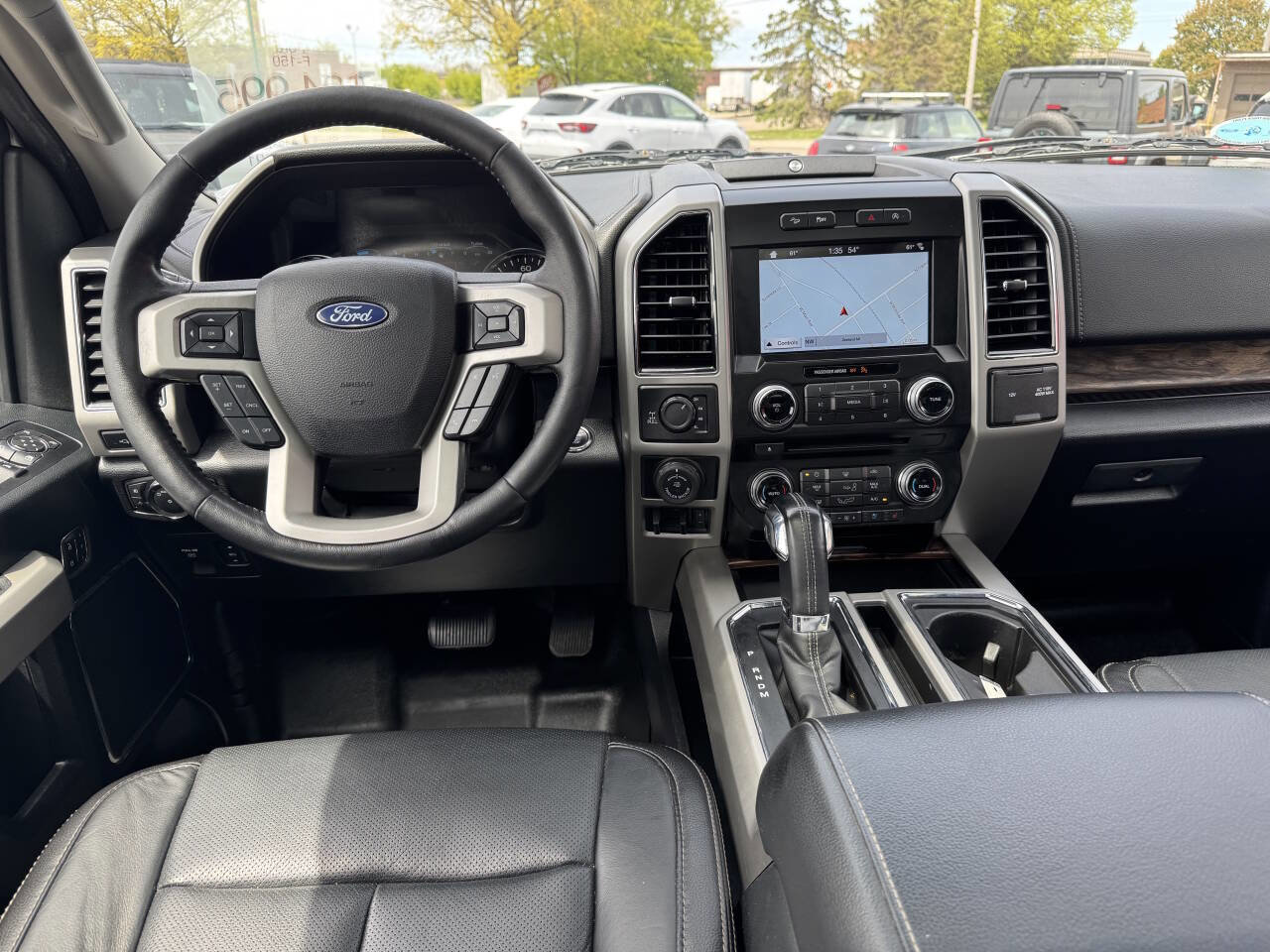 Used 2018 Ford F150 Lariat w/ Equipment Group 502A Luxury AWD/4WD image 10
