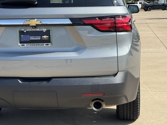 Used 2023 Chevrolet Traverse LS FWD image 7
