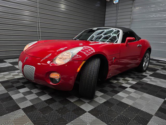 Used 2006 Pontiac Solstice Convertible w/ Premium Package RWD image 31