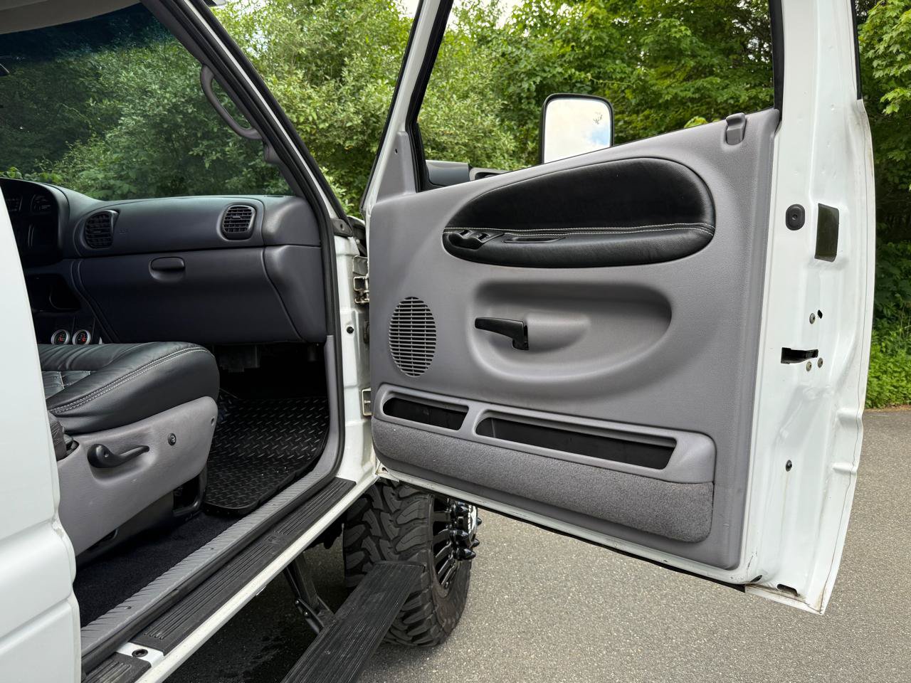 Used 2001 Dodge Ram 3500 Truck 4x4 Quad Cab image 54