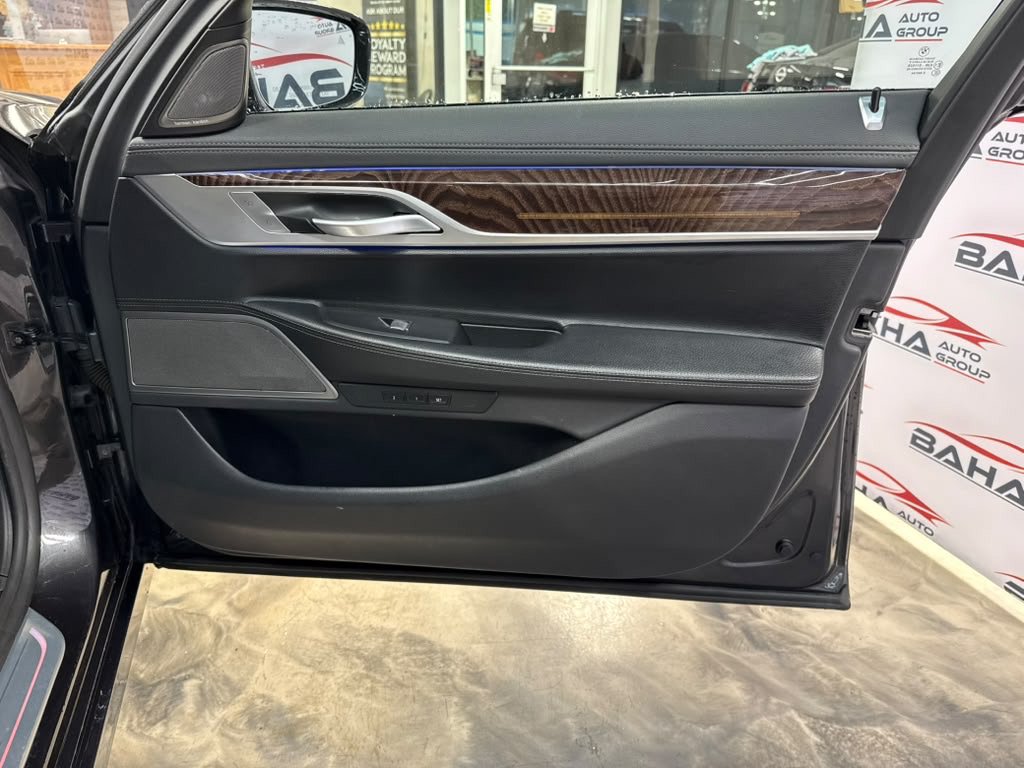 Used 2020 BMW 740i xDrive w/ Cold Weather Package AWD/4WD image 54
