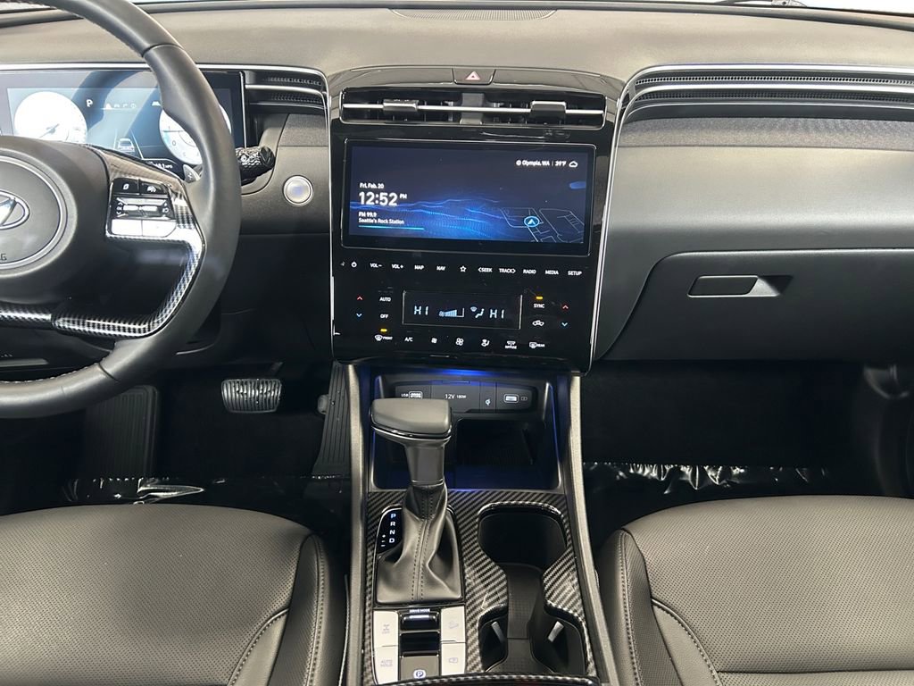 Certified 2024 Hyundai Santa Cruz Limited image 12