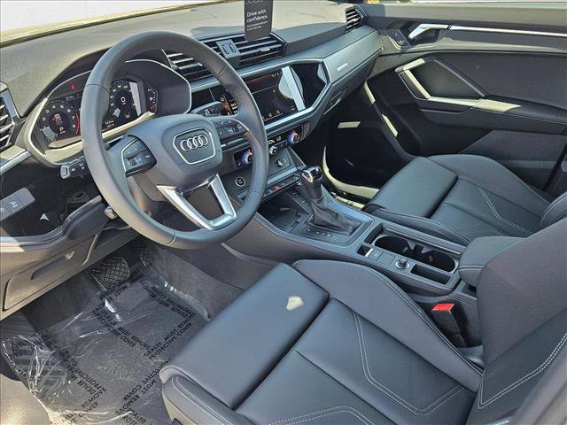 New 2025 Audi Q3 2.0T Premium video 3