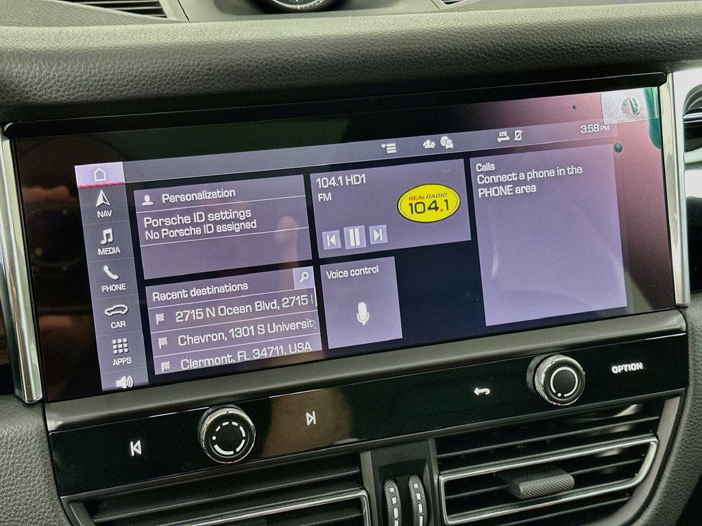 Certified 2026 Porsche Macan AWD/4WD image 15