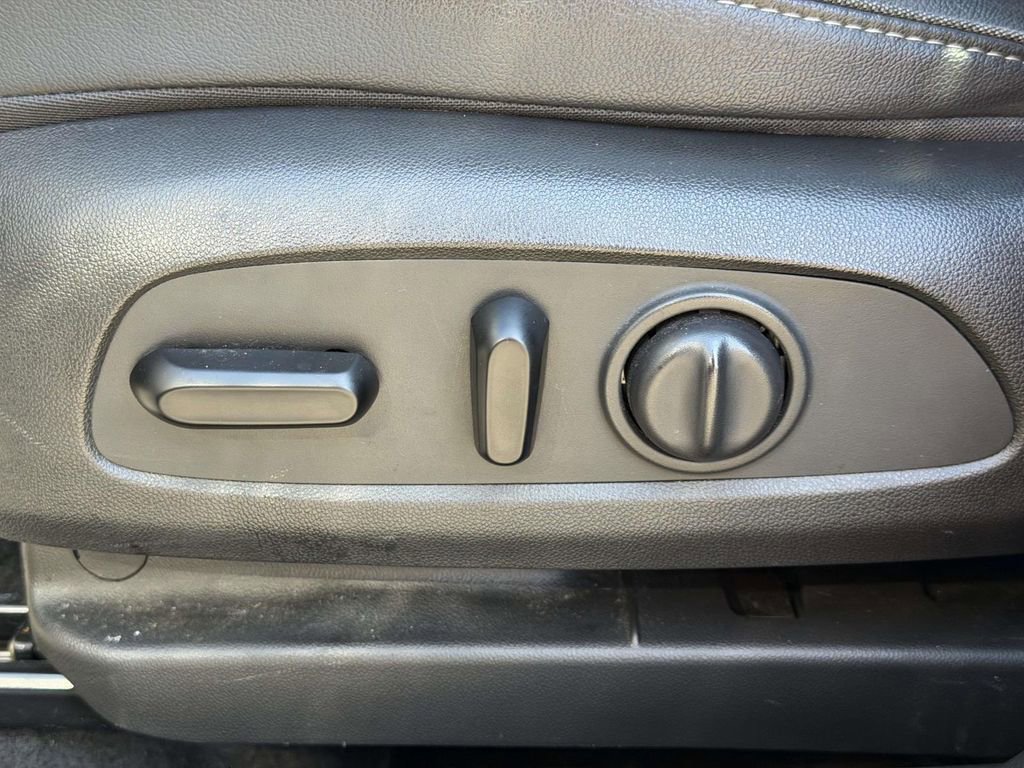 Used 2021 Chevrolet TrailBlazer ACTIV w/ Sun and Liftgate Package AWD/4WD image 19