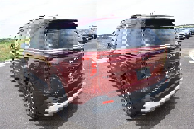 New 2026 Kia Carnival EX image 5