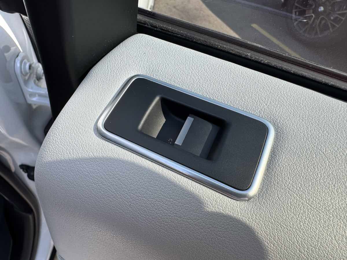 Used 2017 Land Rover Range Rover Supercharged image 51