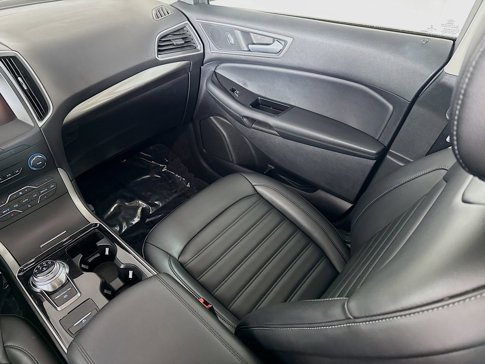 Used 2019 Ford Edge SEL w/ Equipment Group 201A AWD/4WD image 24
