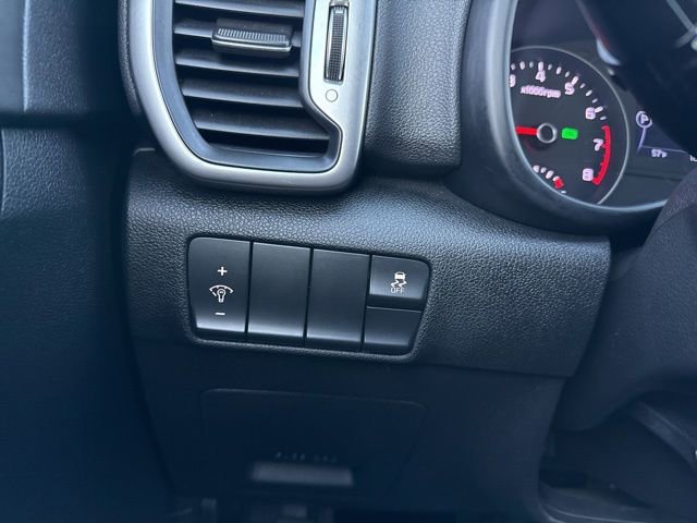 Used 2017 Kia Sportage LX image 28