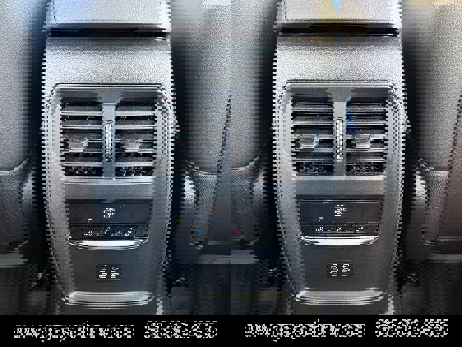 Used 2023 BMW 330i xDrive Sedan w/ Driving Assistance Package image 14