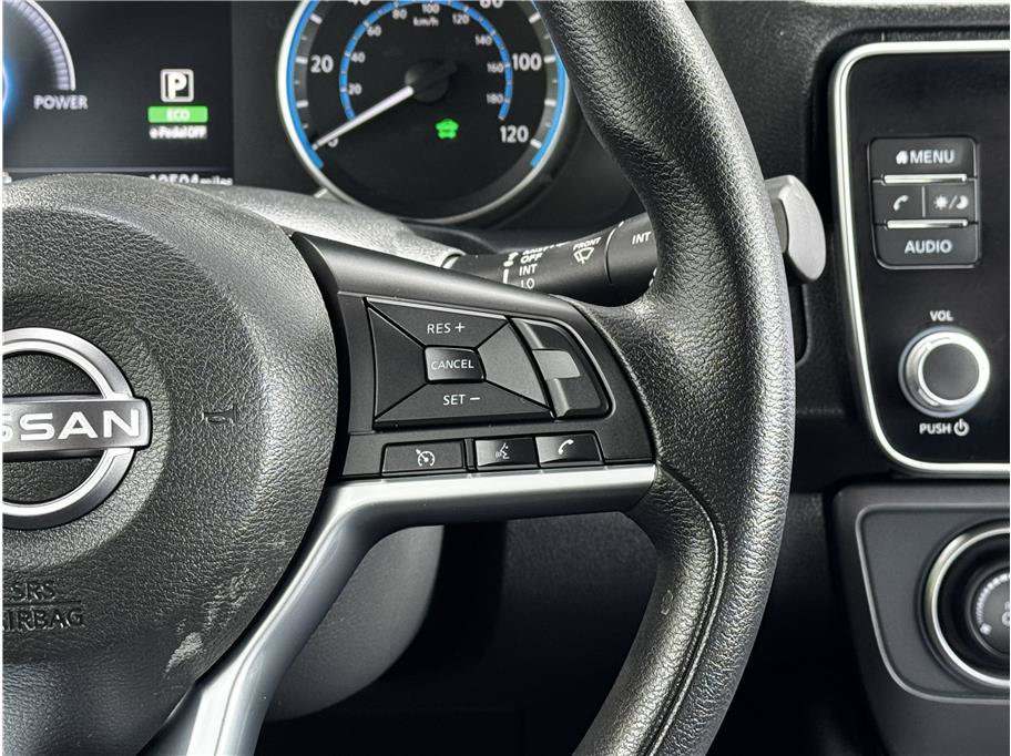 Used 2025 Nissan Leaf S FWD image 23