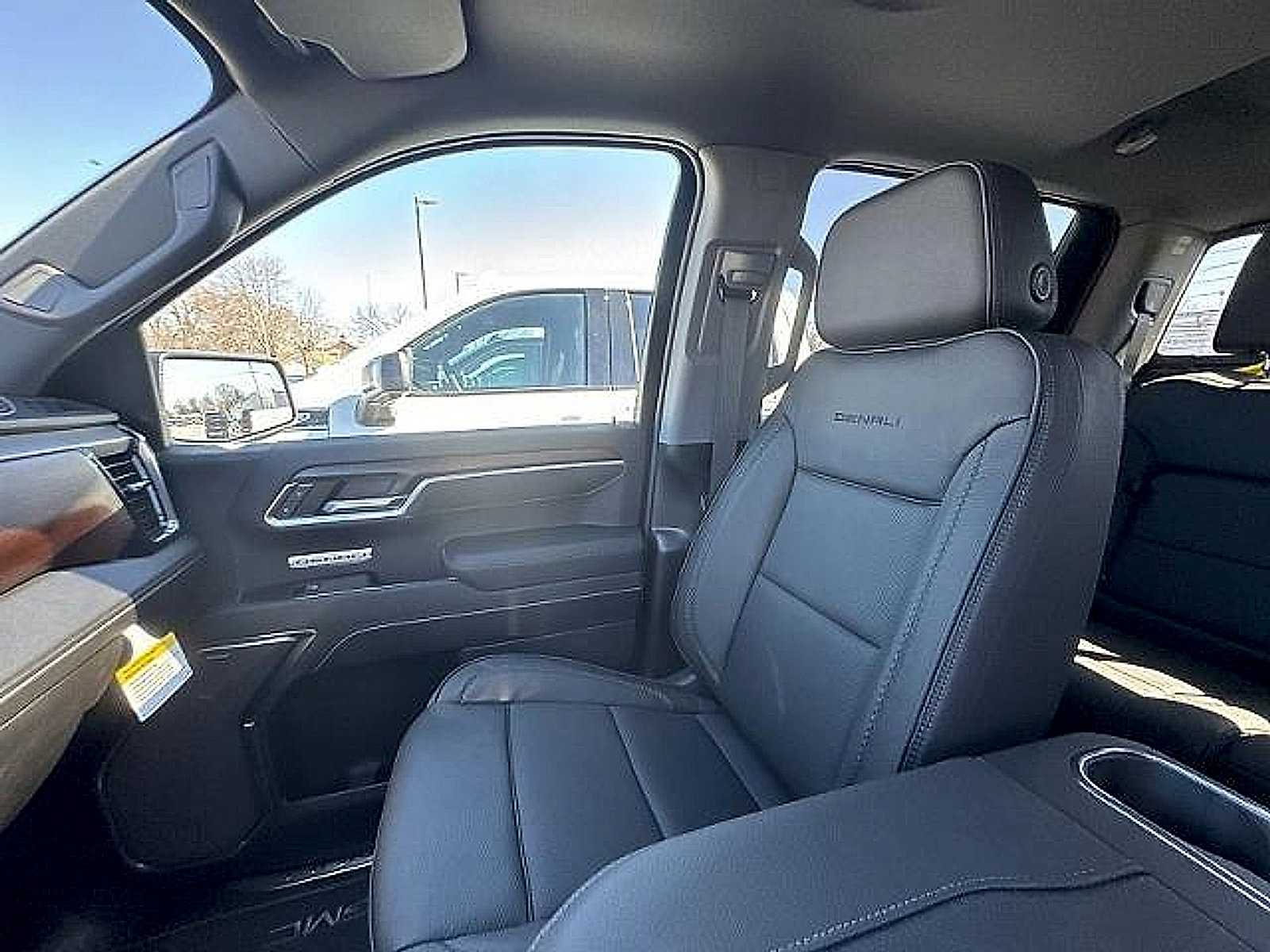 New 2026 GMC Sierra 1500 Denali AWD/4WD image 17