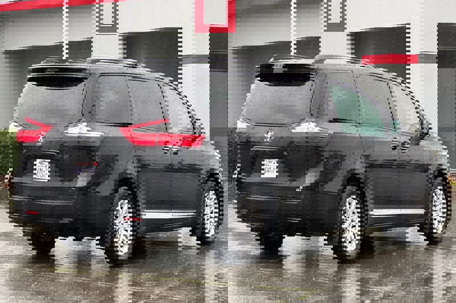 Used 2015 Toyota Sienna XLE w/ XLE Navigation Package image 2