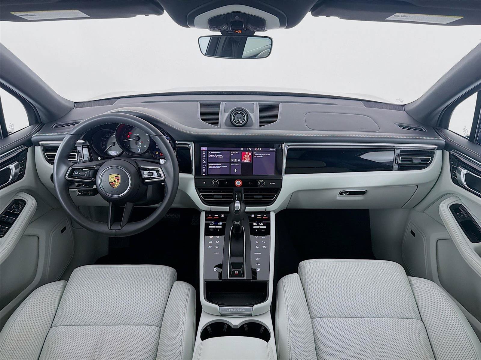 Certified 2026 Porsche Macan Turbo AWD/4WD image 16